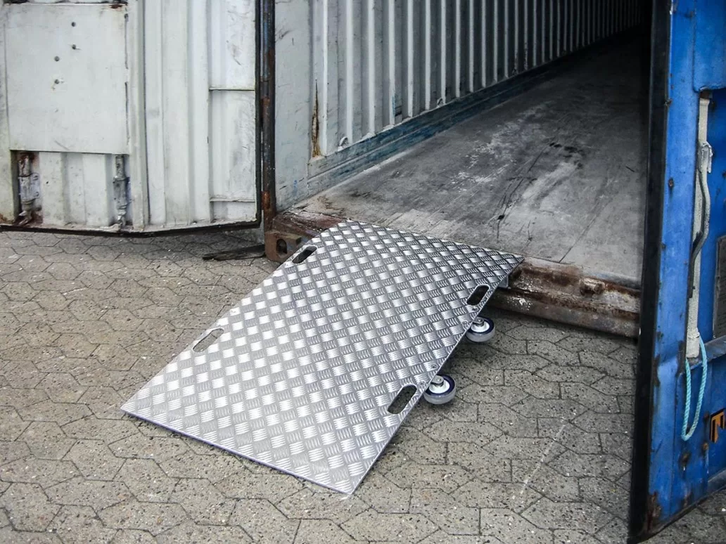 Containment Ramp Container Access Ramp - CCH Resources & Engineering